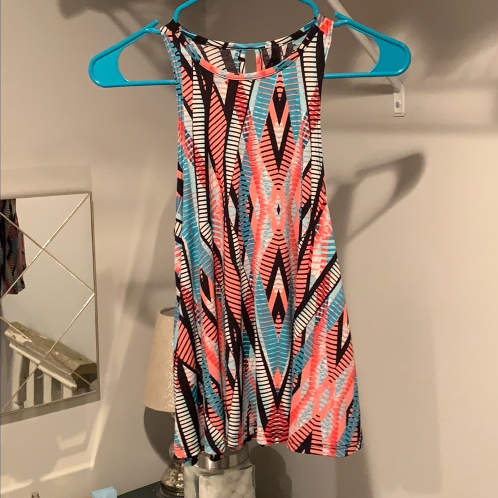 Pastel print tank